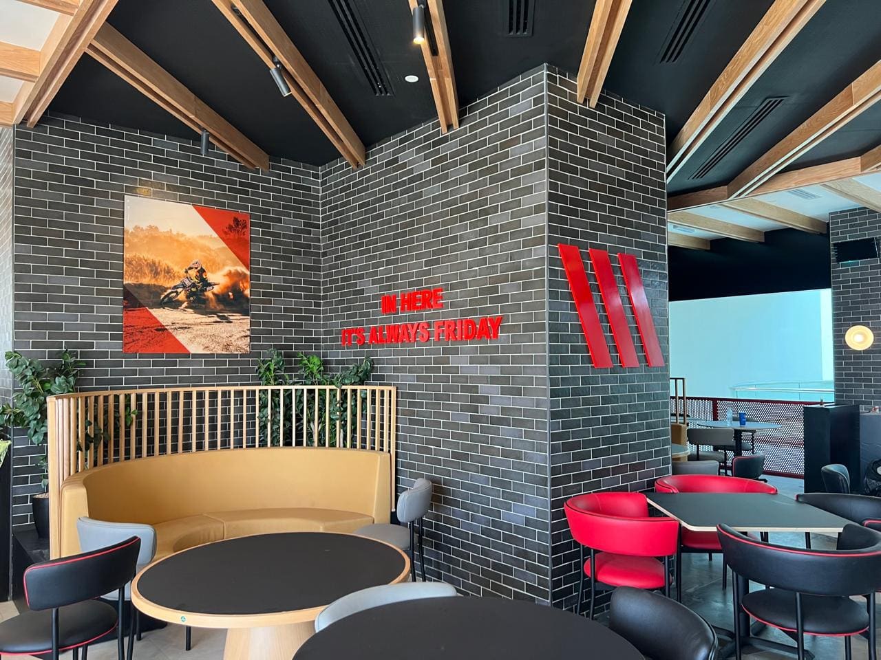 ديكور داخلي فرايدز